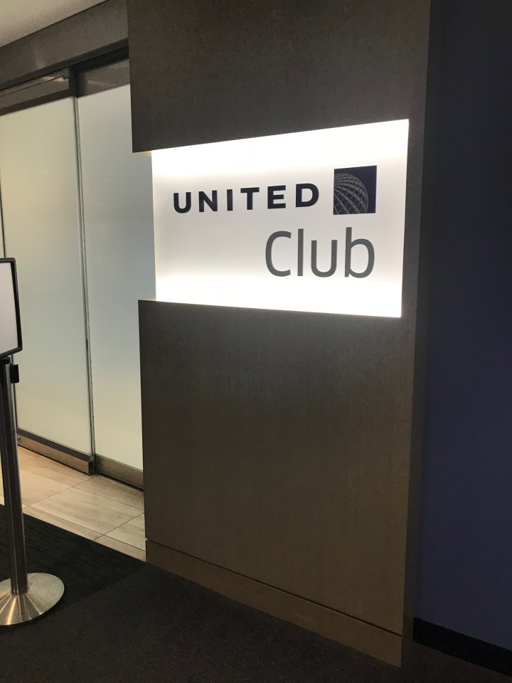 Lounge Review: United Club O’Hare Terminal&nbsp;2